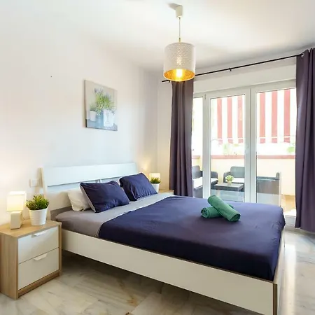 Apartament Spacious Beachfront Flat With Sea Views And Private Indoor Parking