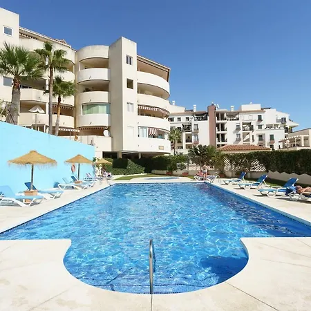 Spacious Beachfront Flat With Sea Views And Private Indoor Parking Apartament Benalmádena