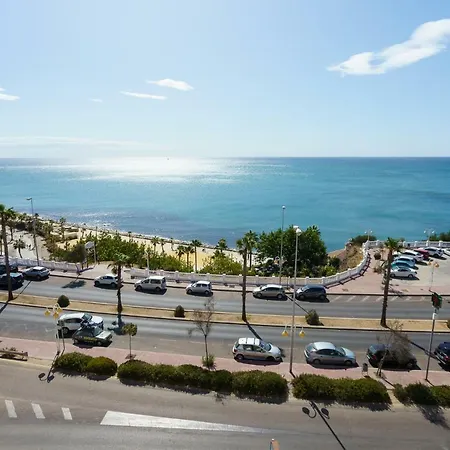 Spacious Beachfront Flat With Sea Views And Private Indoor Parking