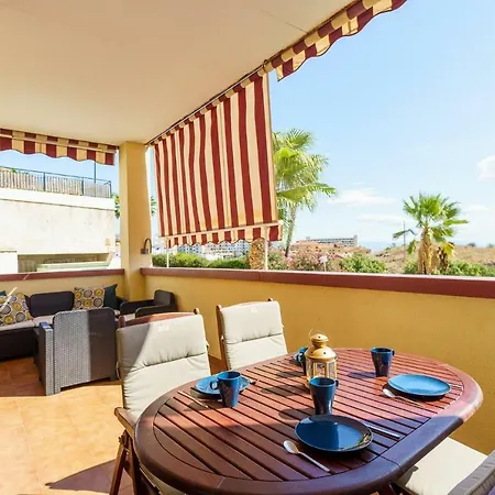 Apartment Spacious Beachfront Flat With Sea Views And Private Indoor Parking