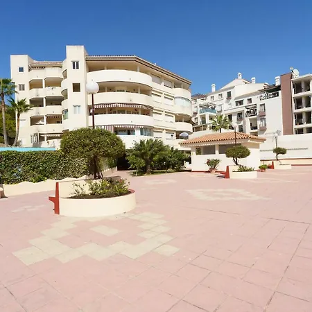 Apartment Spacious Beachfront Flat With Sea Views And Private Indoor Parking