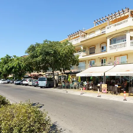 Spacious Beachfront Flat With Sea Views And Private Indoor Parking * Benalmadena
