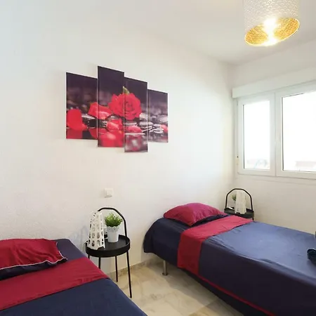 Spacious Beachfront Flat With Sea Views And Private Indoor Parking